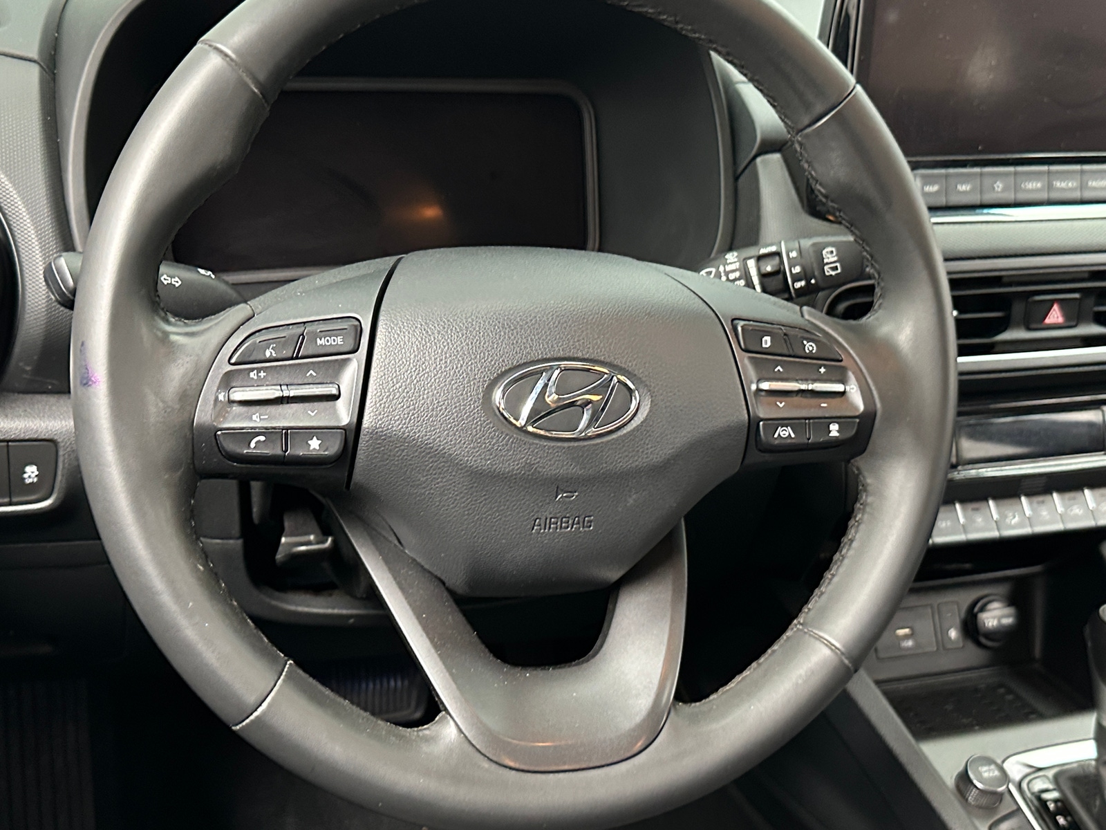 Thumbnail: 2022 Hyundai Kona - 4