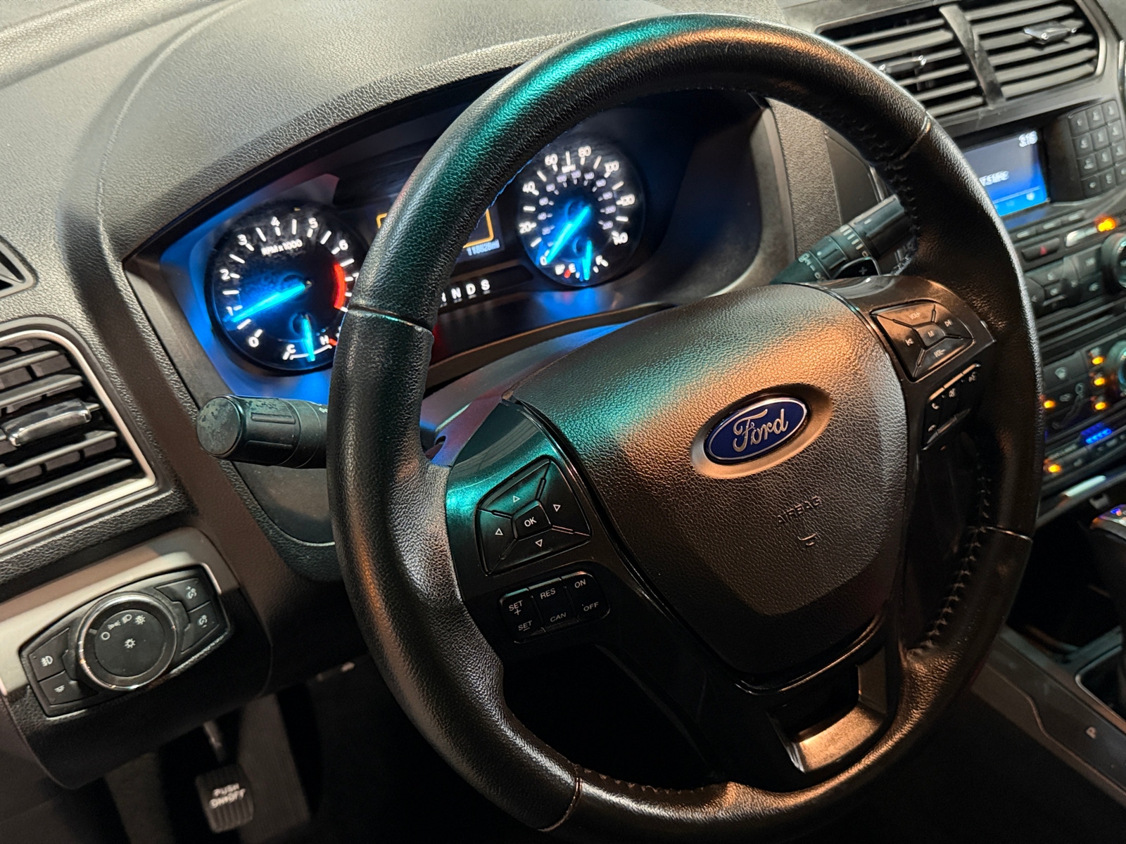 Thumbnail: 2017 Ford Explorer - 5