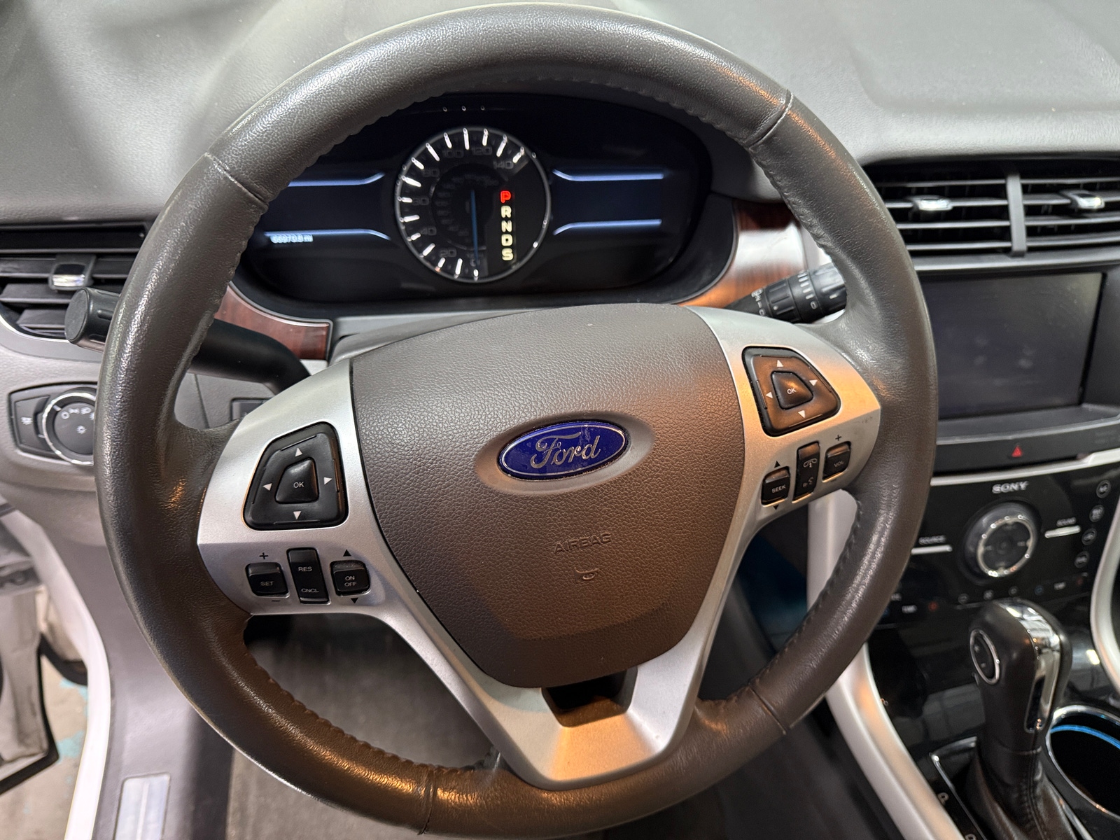 Thumbnail: 2014 Ford Edge - 4