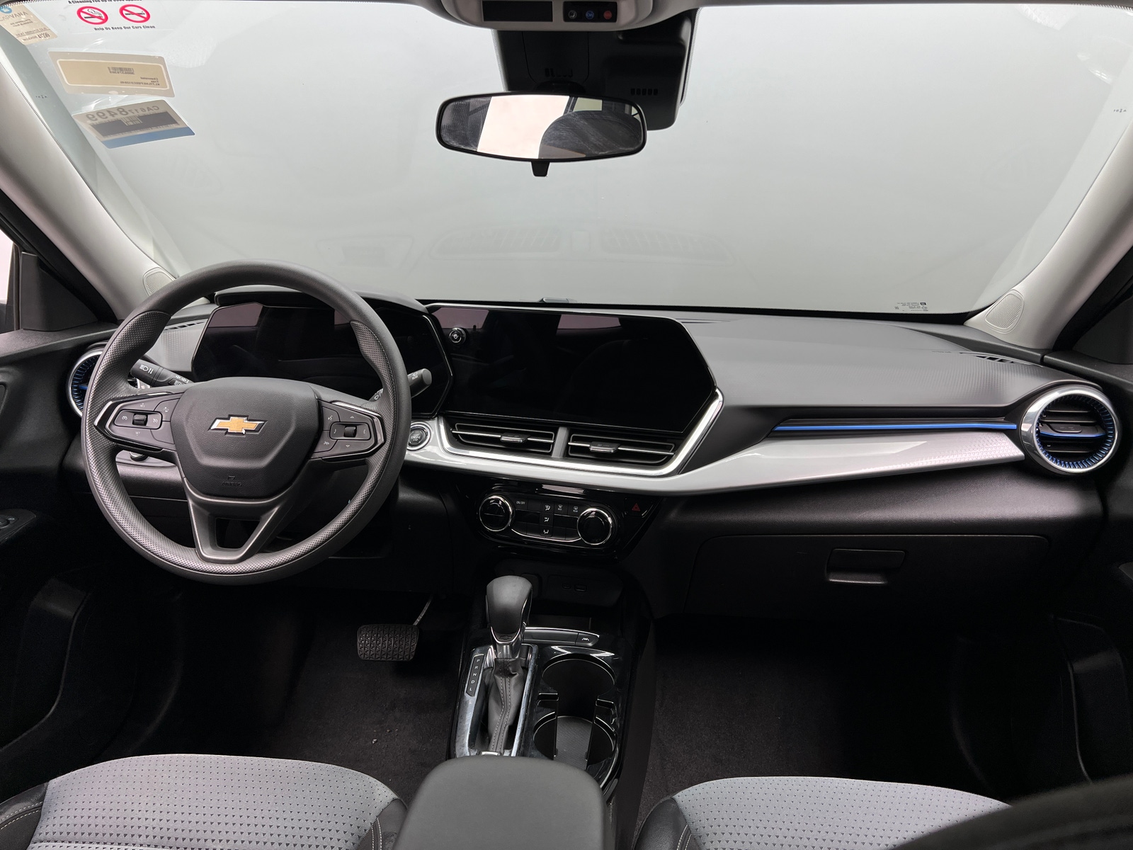 Thumbnail: 2025 Chevrolet Trax - 2