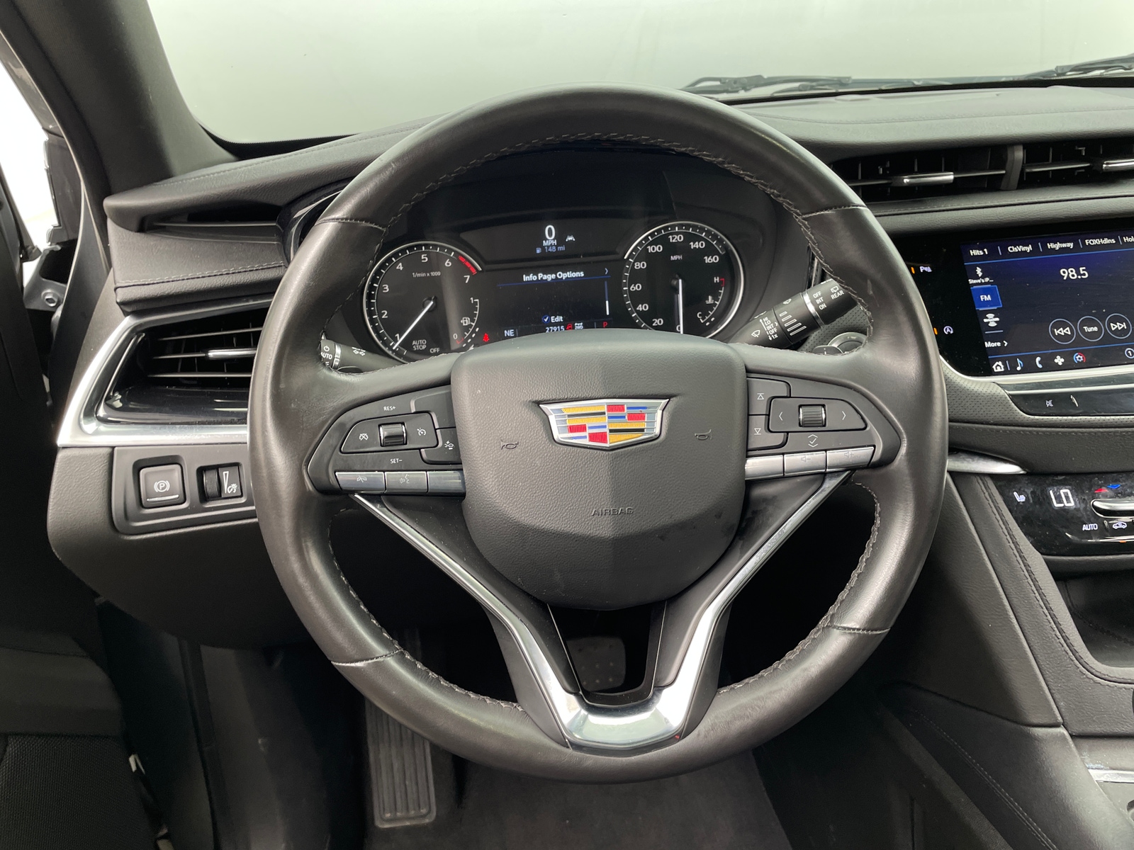 Thumbnail: 2024 Cadillac XT6 - 4