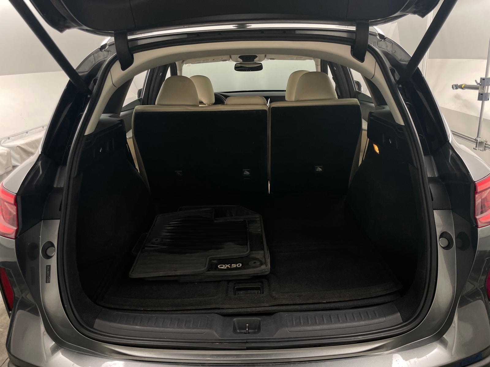 Thumbnail: 2020 INFINITI QX50 - 6