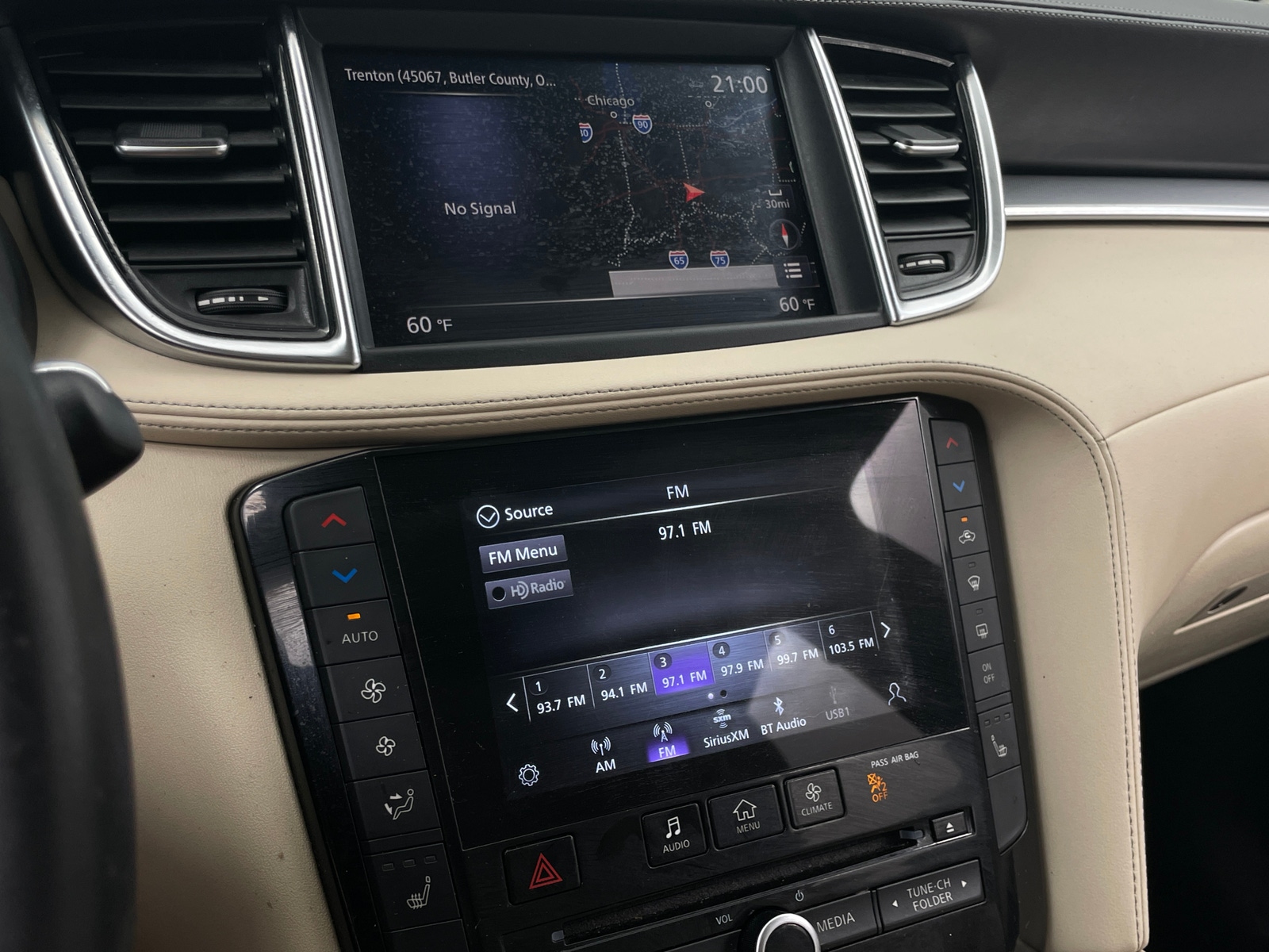 Thumbnail: 2020 INFINITI QX50 - 3