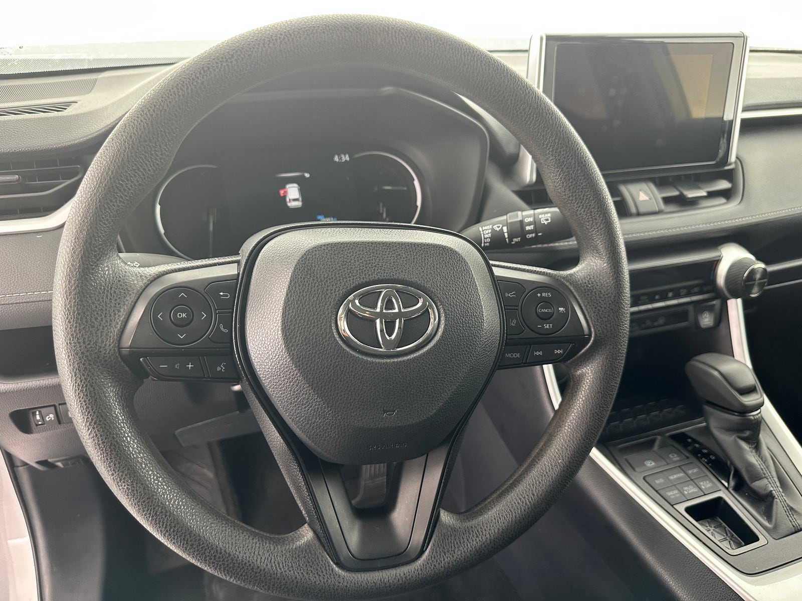 Thumbnail: 2025 Toyota RAV4 - 5