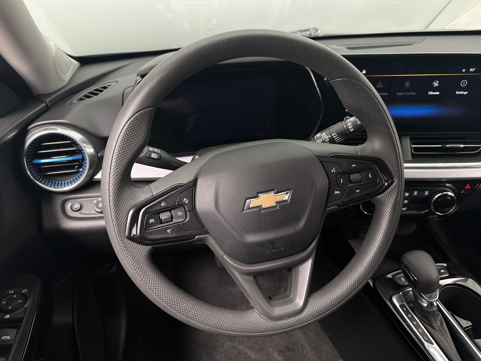 Thumbnail: 2025 Chevrolet Trax - 4