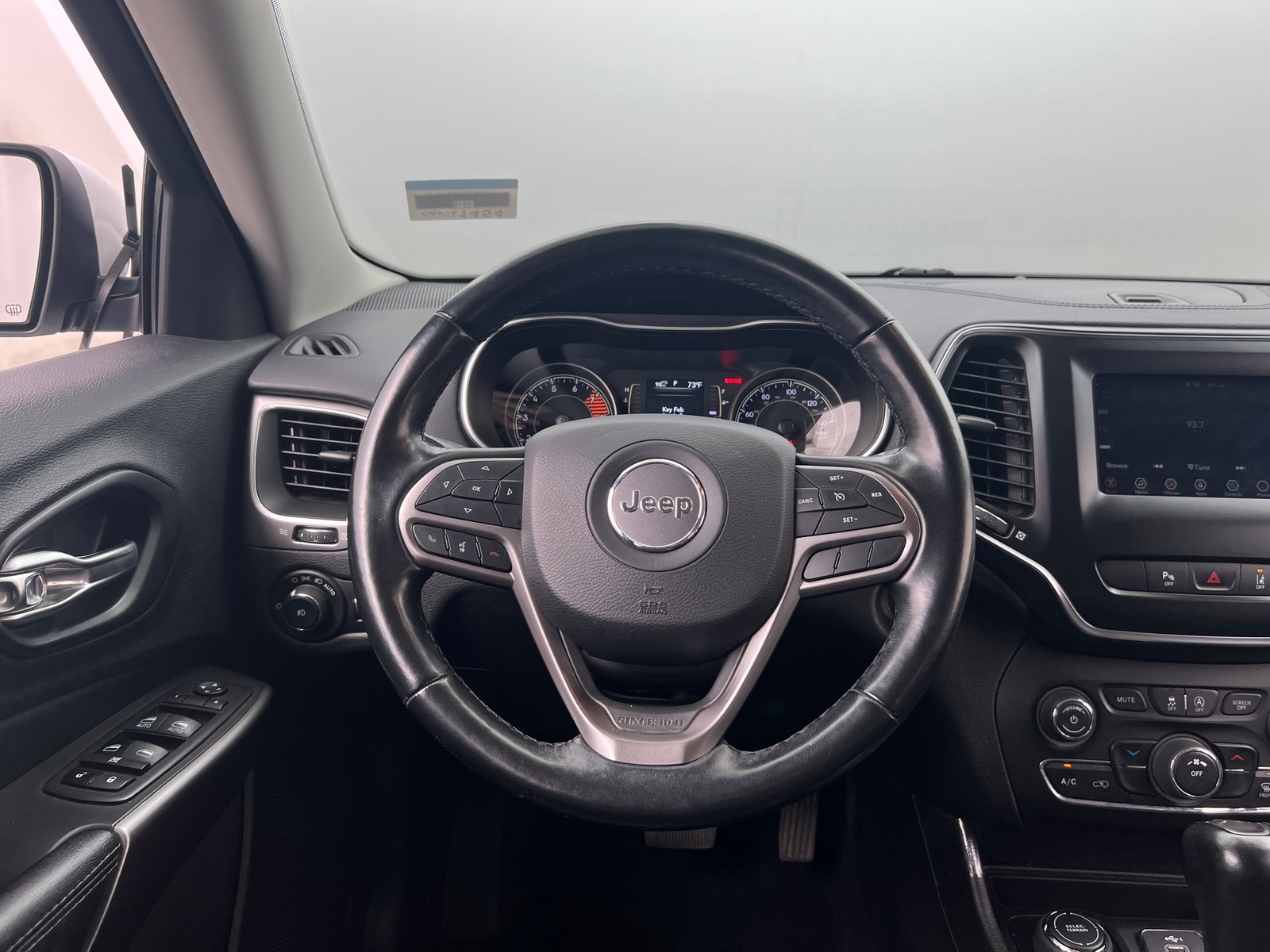 Thumbnail: 2021 Jeep Cherokee - 4