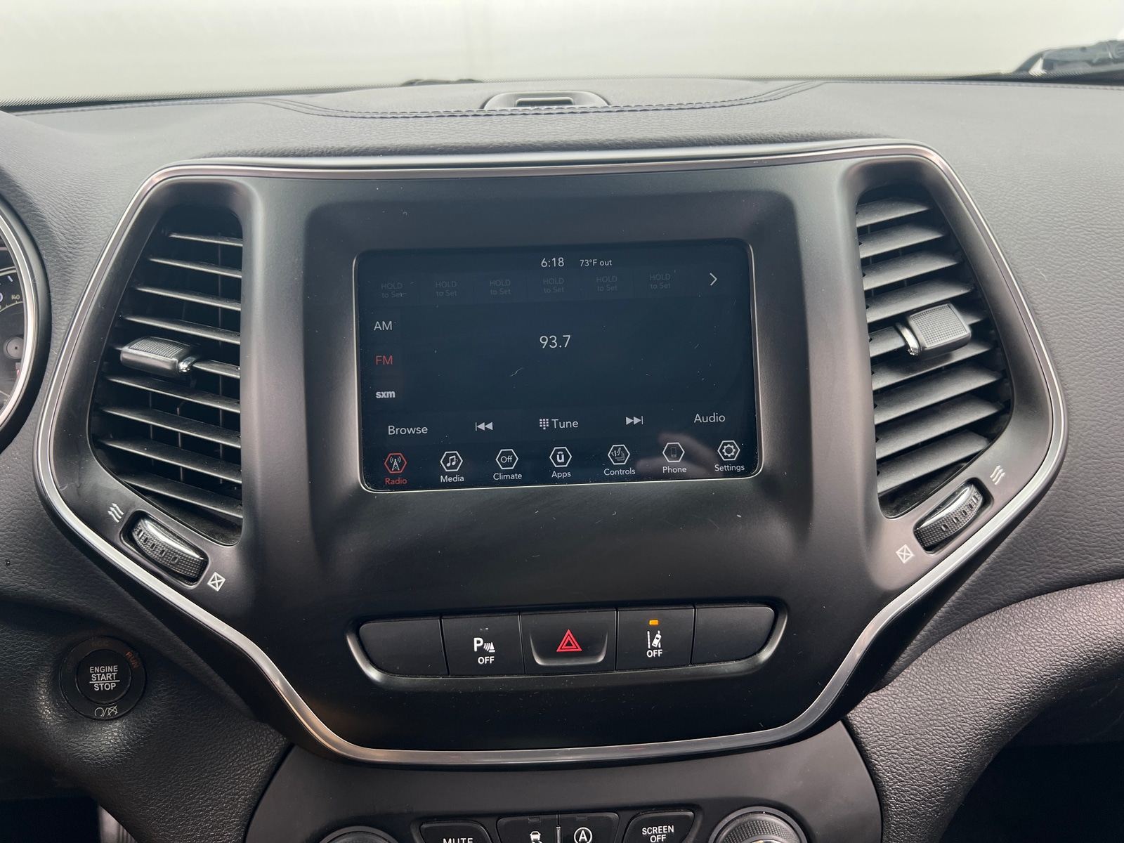 Thumbnail: 2021 Jeep Cherokee - 3