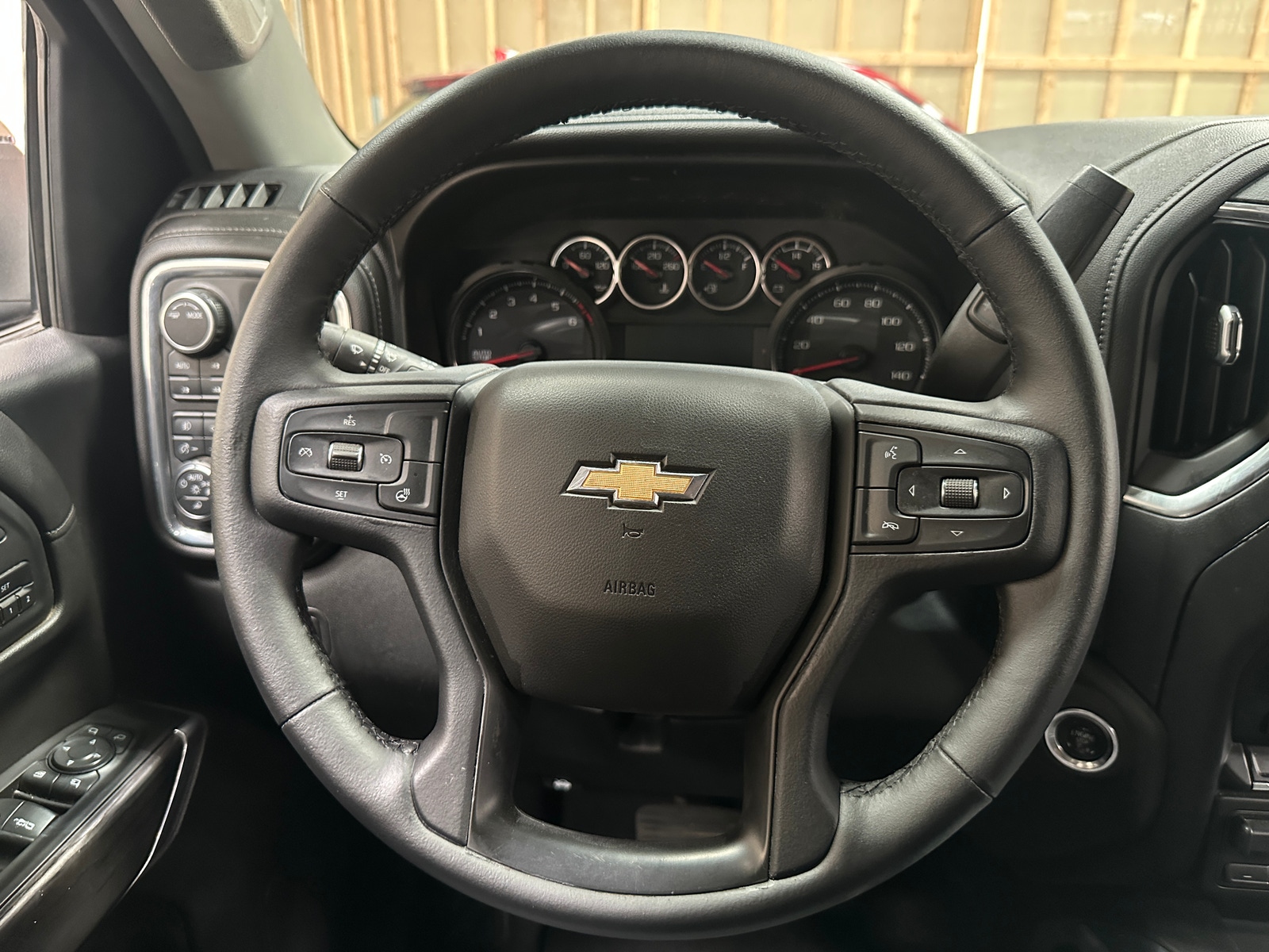 Thumbnail: 2021 Chevrolet Silverado 1500 - 4