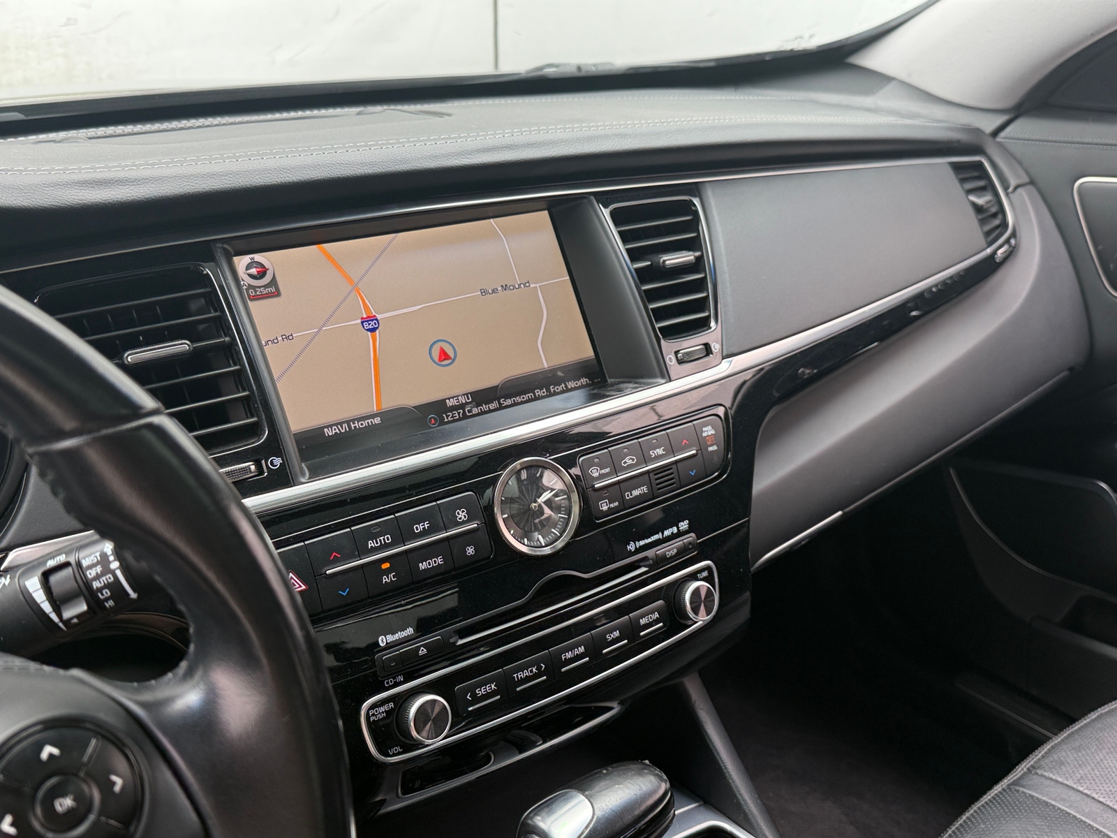 Thumbnail: 2015 Kia K900 - 3