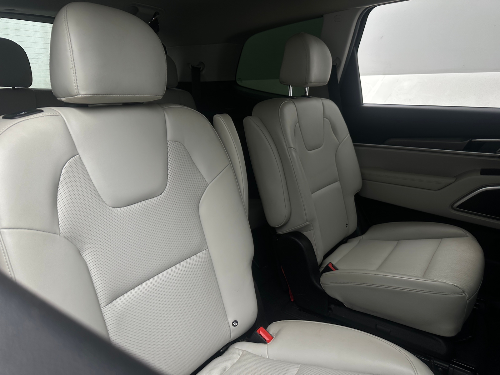 Thumbnail: 2022 Kia Telluride - 5