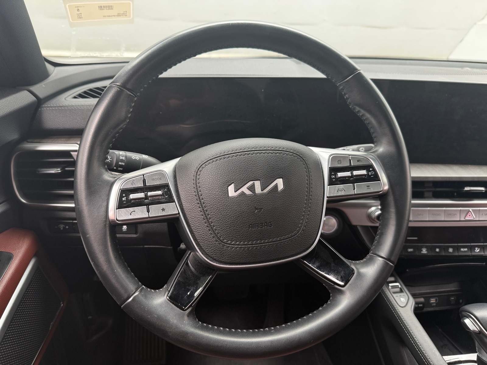 Thumbnail: 2023 Kia Telluride - 4