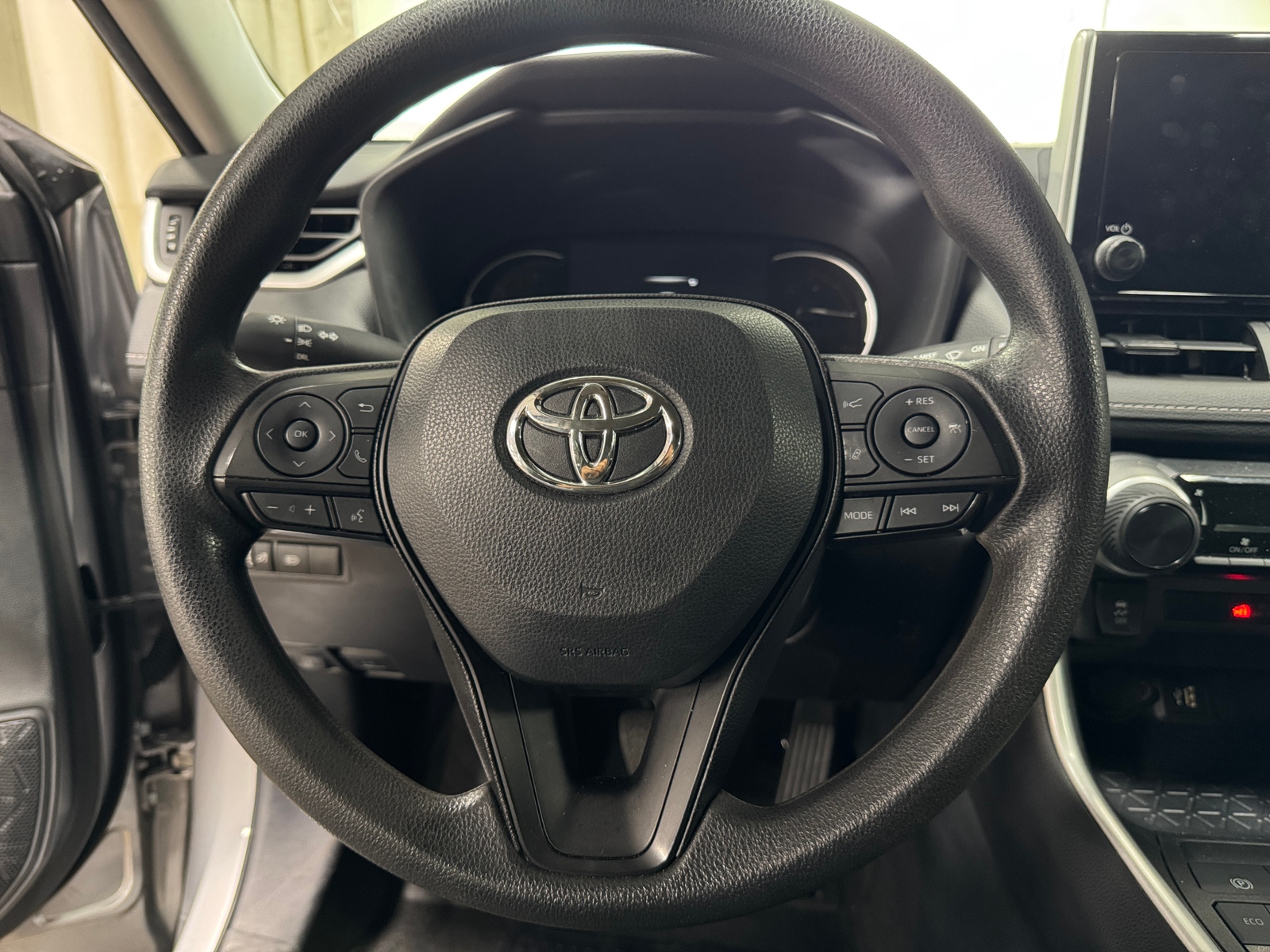 Thumbnail: 2025 Toyota RAV4 - 5