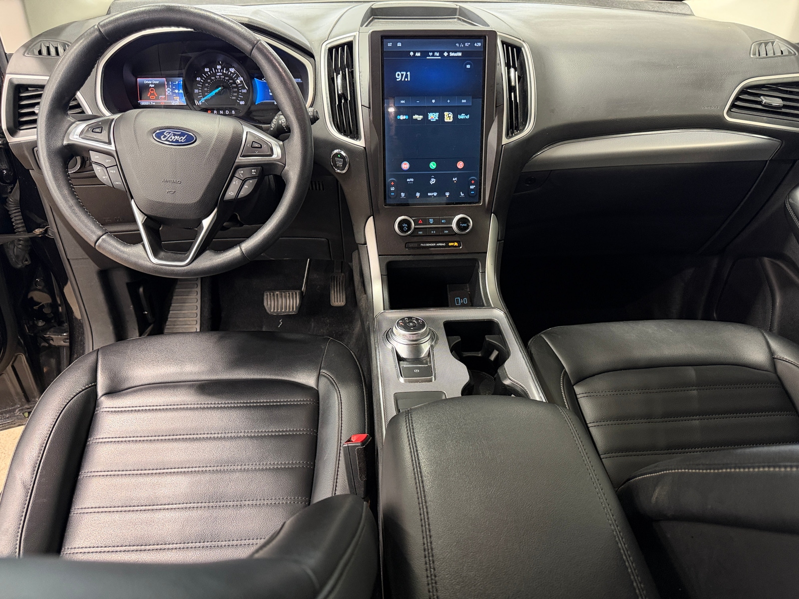Thumbnail: 2021 Ford Edge - 2