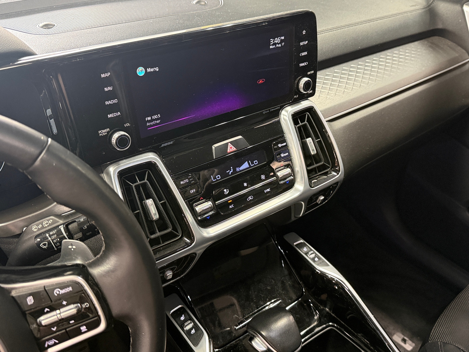 Thumbnail: 2022 Kia Sorento - 3
