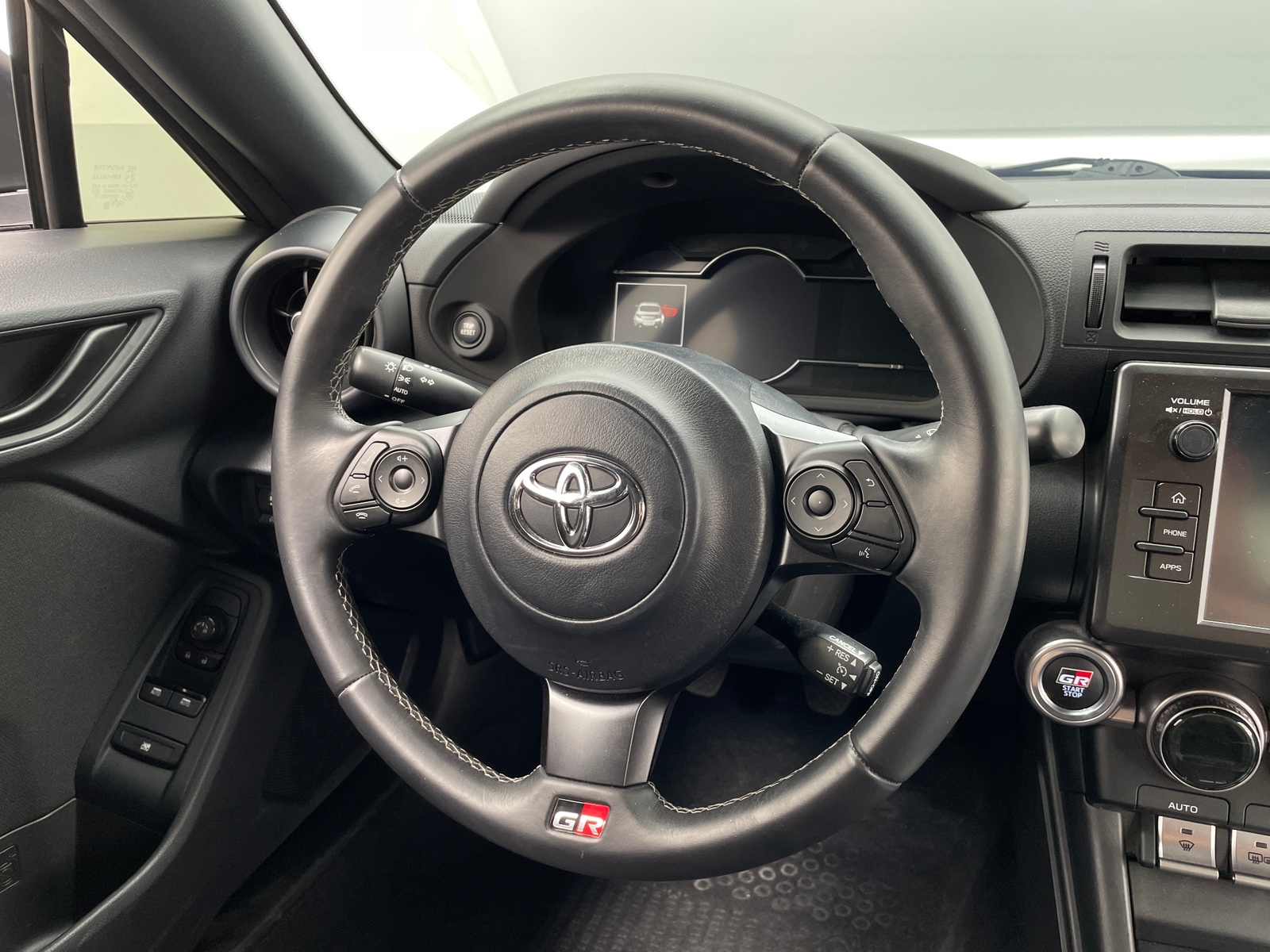 Thumbnail: 2023 Toyota GR86 - 4