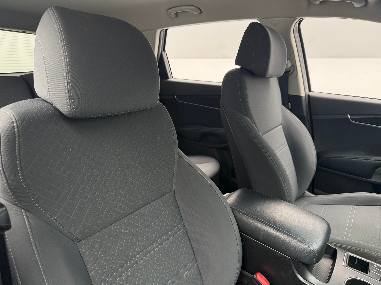 Thumbnail: 2017 Kia Sorento - 2