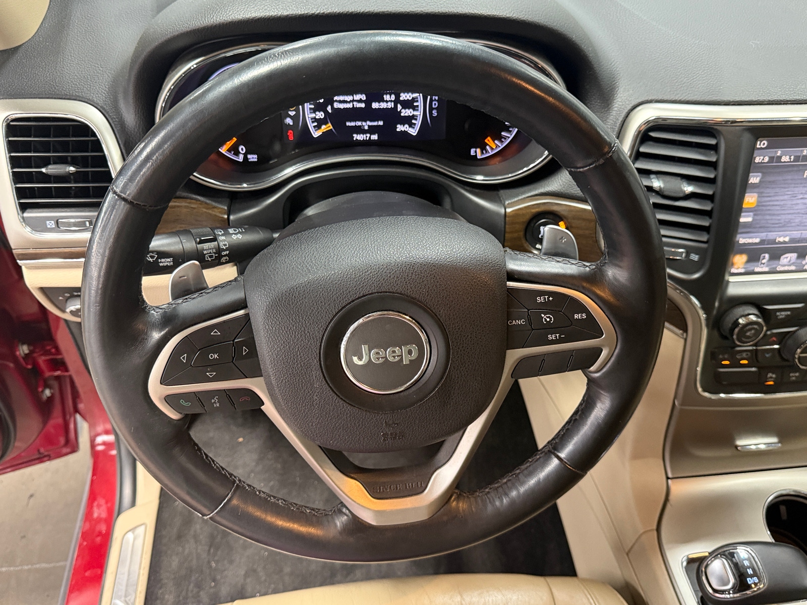 Thumbnail: 2015 Jeep Grand Cherokee - 4