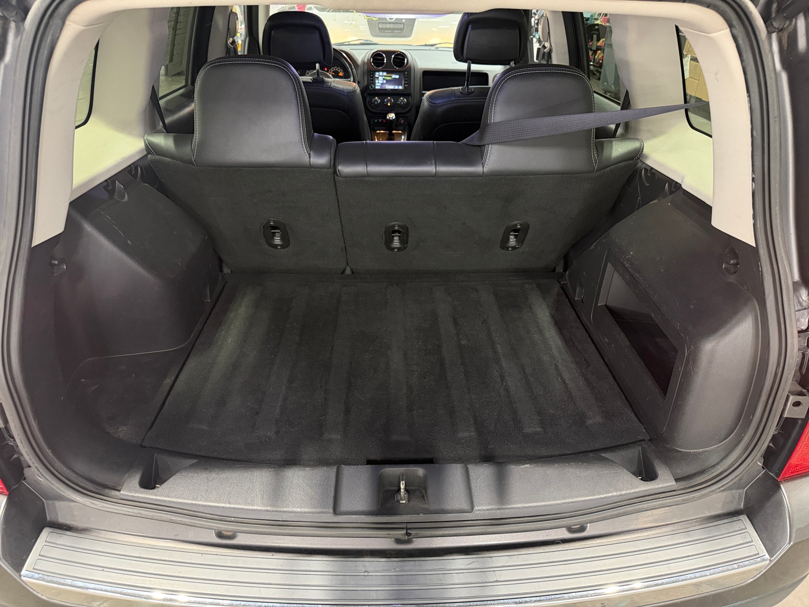 Thumbnail: 2017 Jeep Patriot - 6
