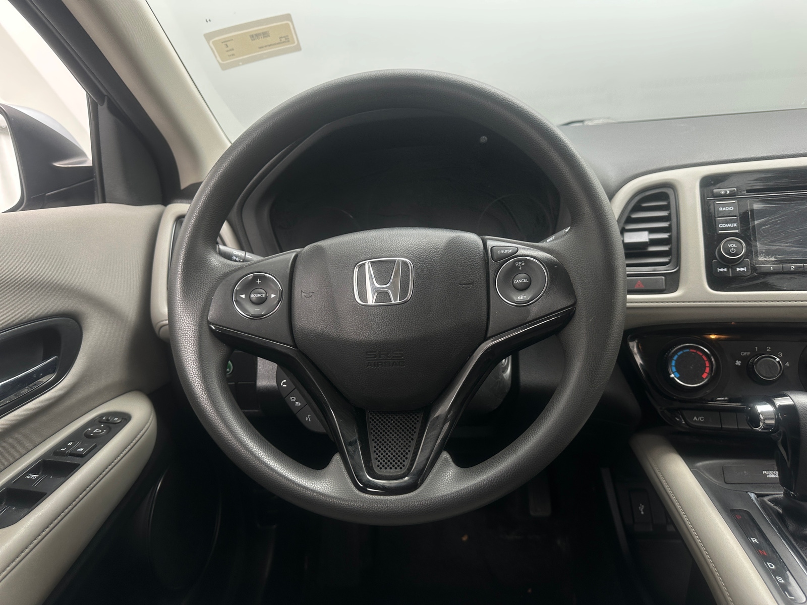 Thumbnail: 2017 Honda HR-V - 5
