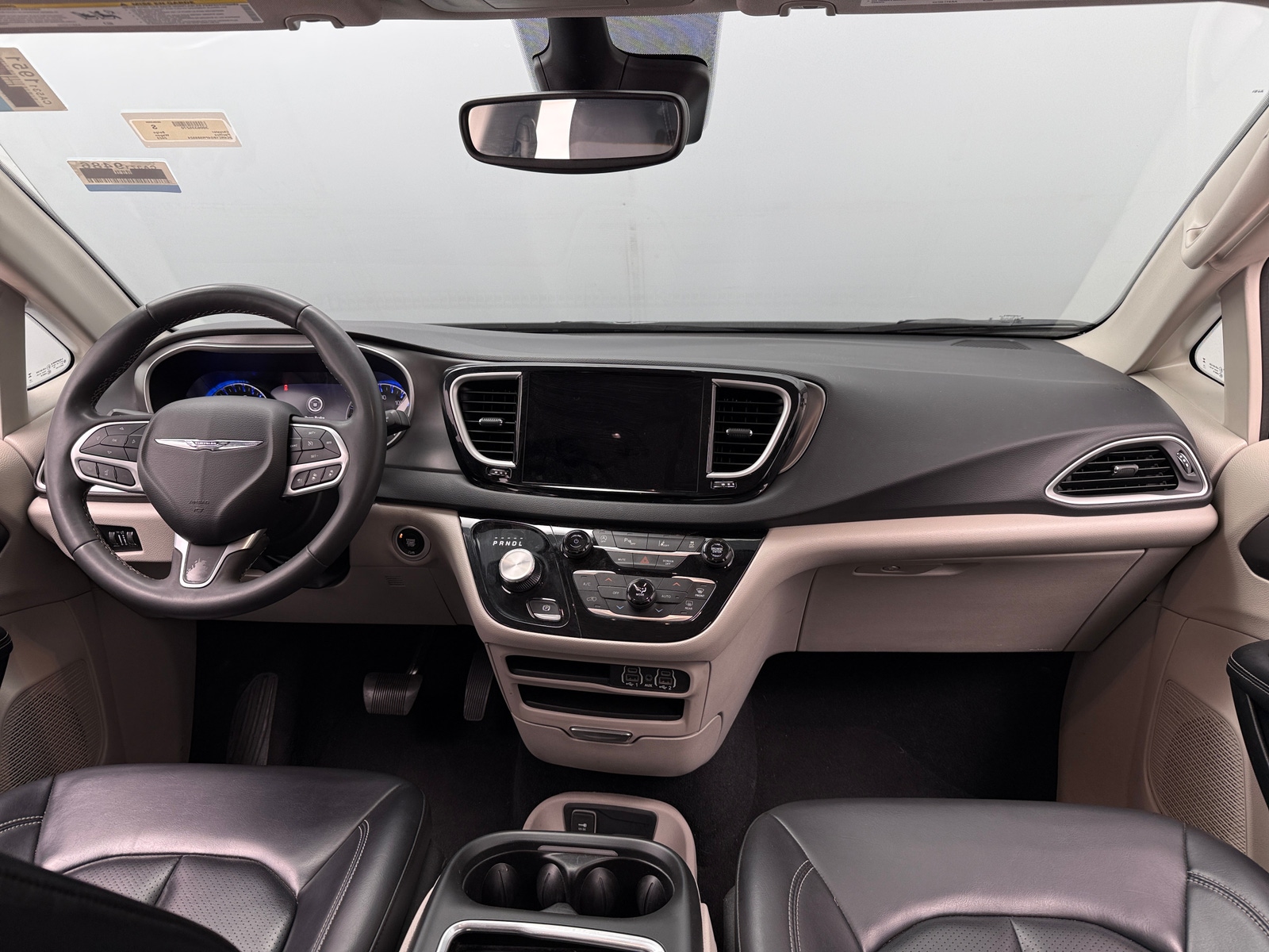 Thumbnail: 2023 Chrysler Pacifica - 2