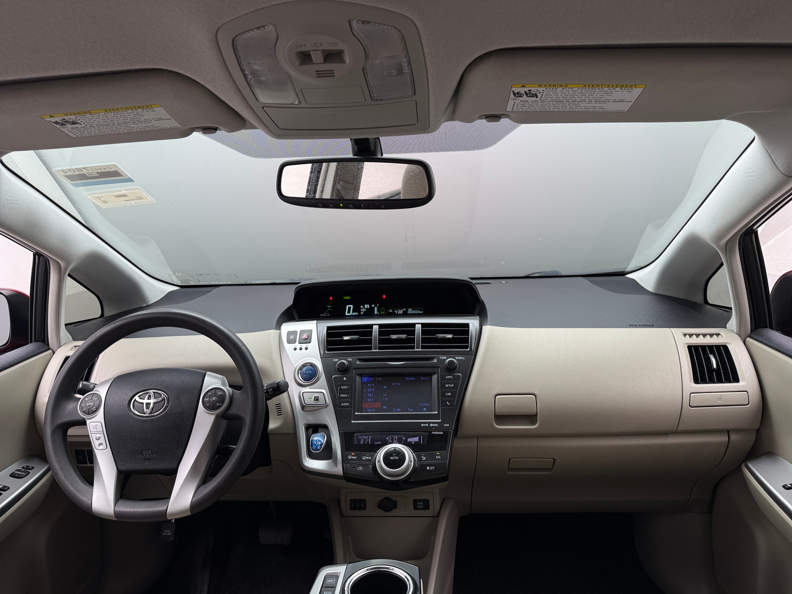 Thumbnail: 2012 Toyota Prius v - 3