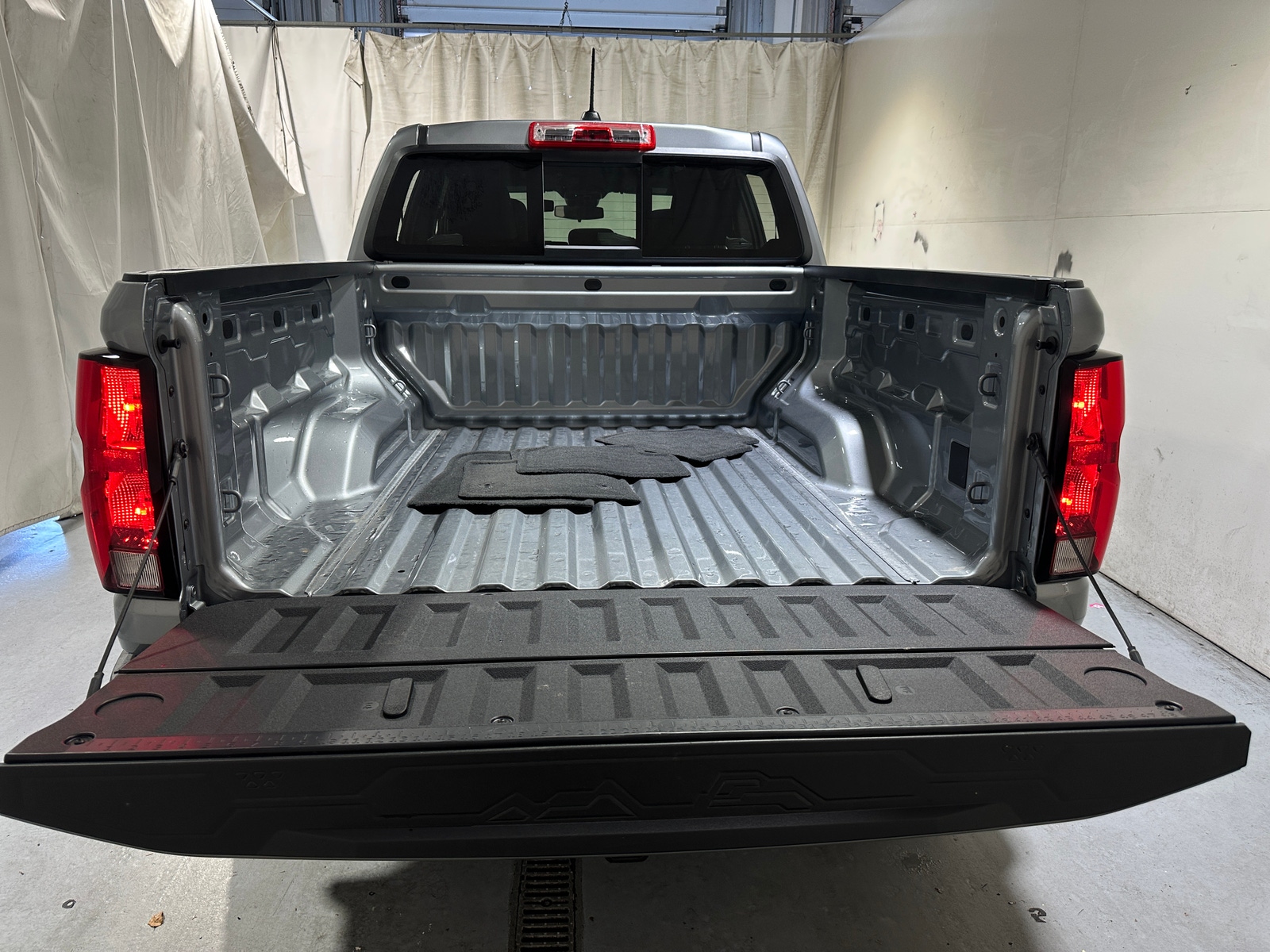 Thumbnail: 2026 Chevrolet Colorado - 7