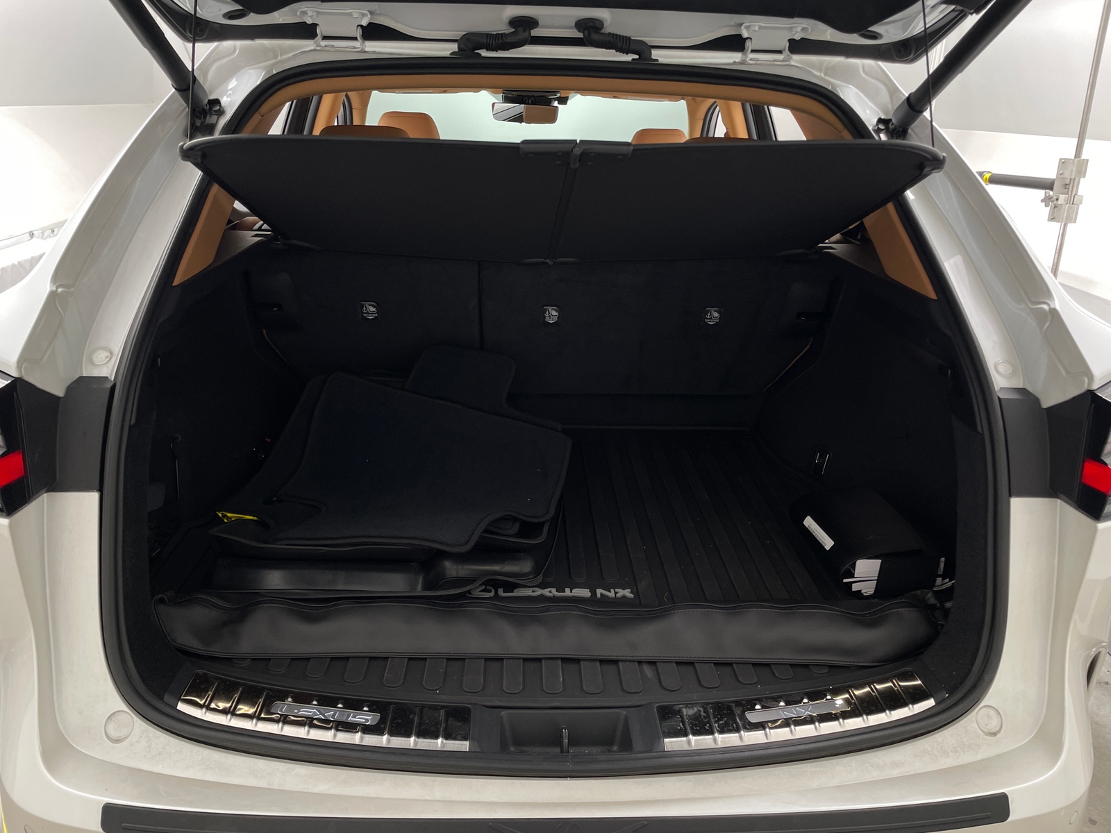 Thumbnail: 2024 Lexus NX - 6