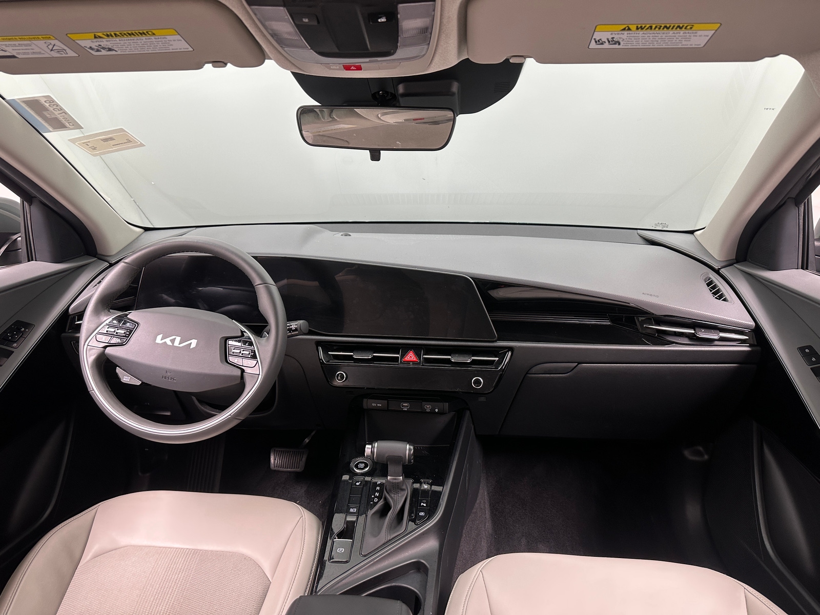 Thumbnail: 2023 Kia Niro - 2