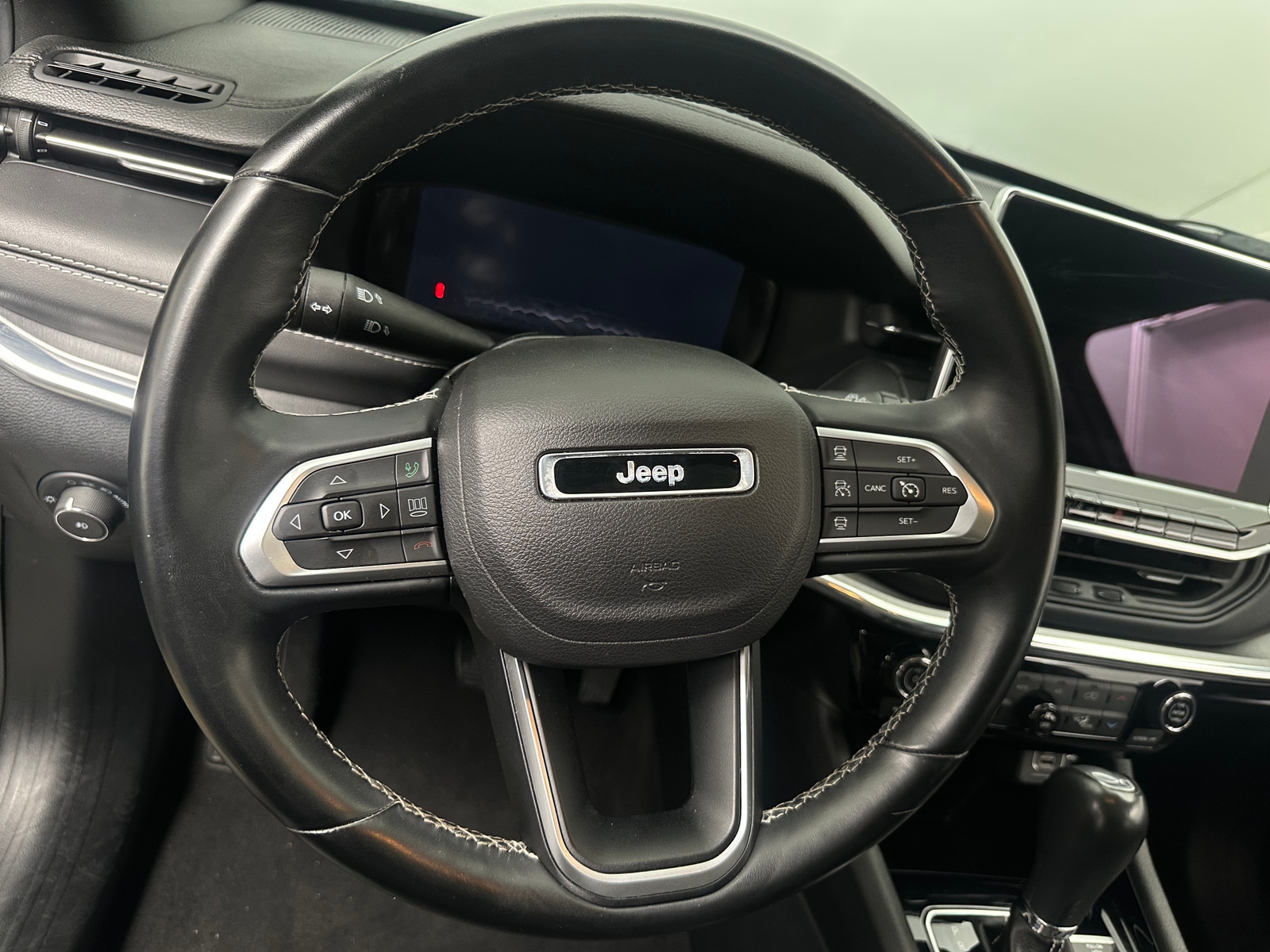 Thumbnail: 2022 Jeep Compass - 4