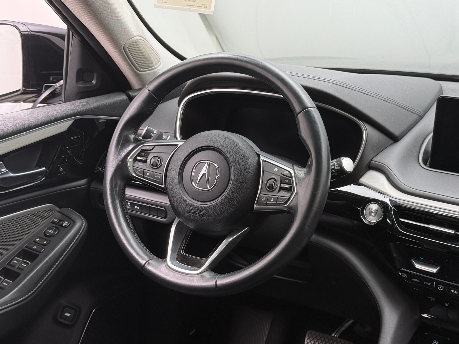 Thumbnail: 2023 Acura MDX - 4