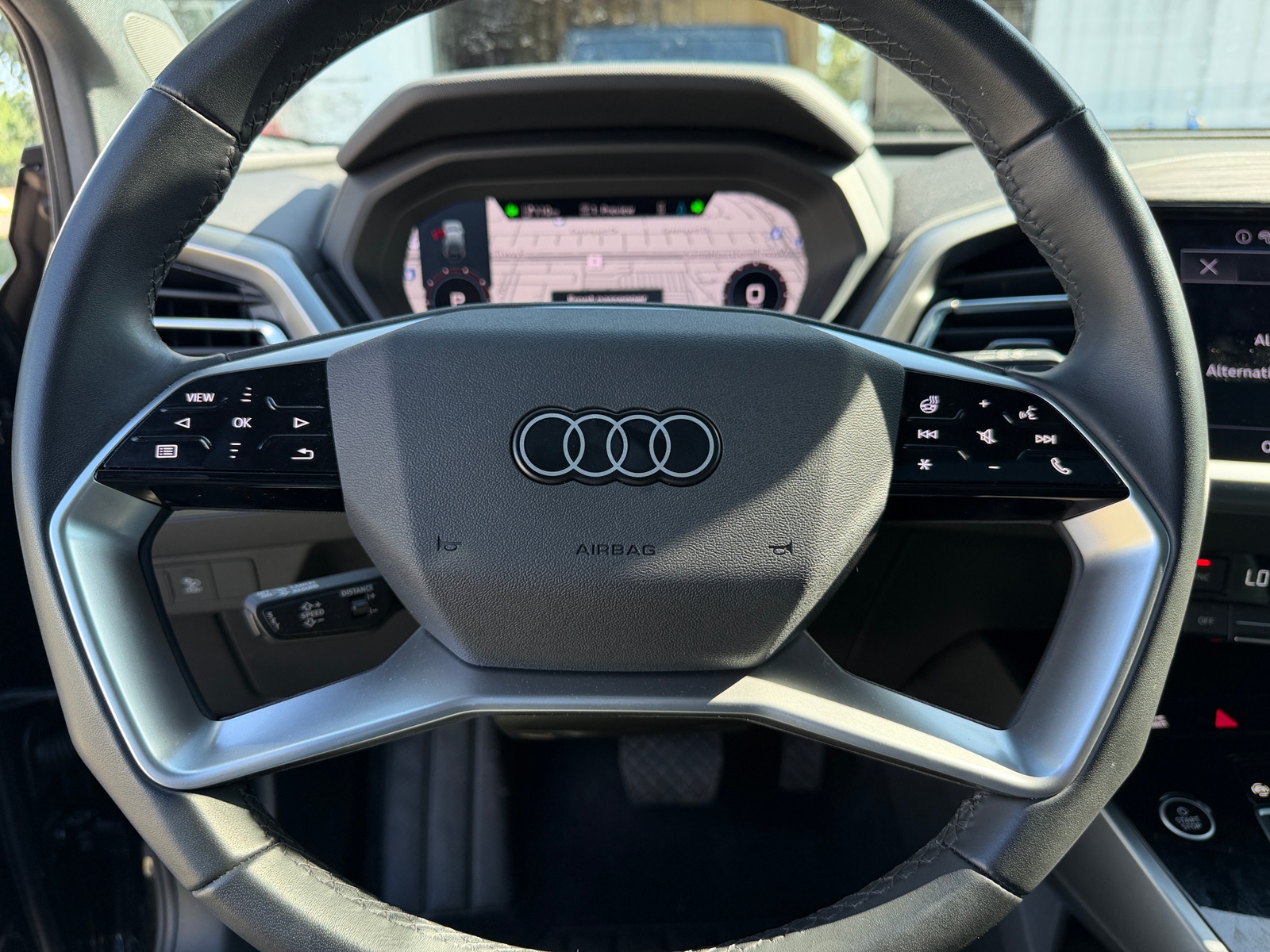 Thumbnail: 2023 Audi Q4 e-tron - 4