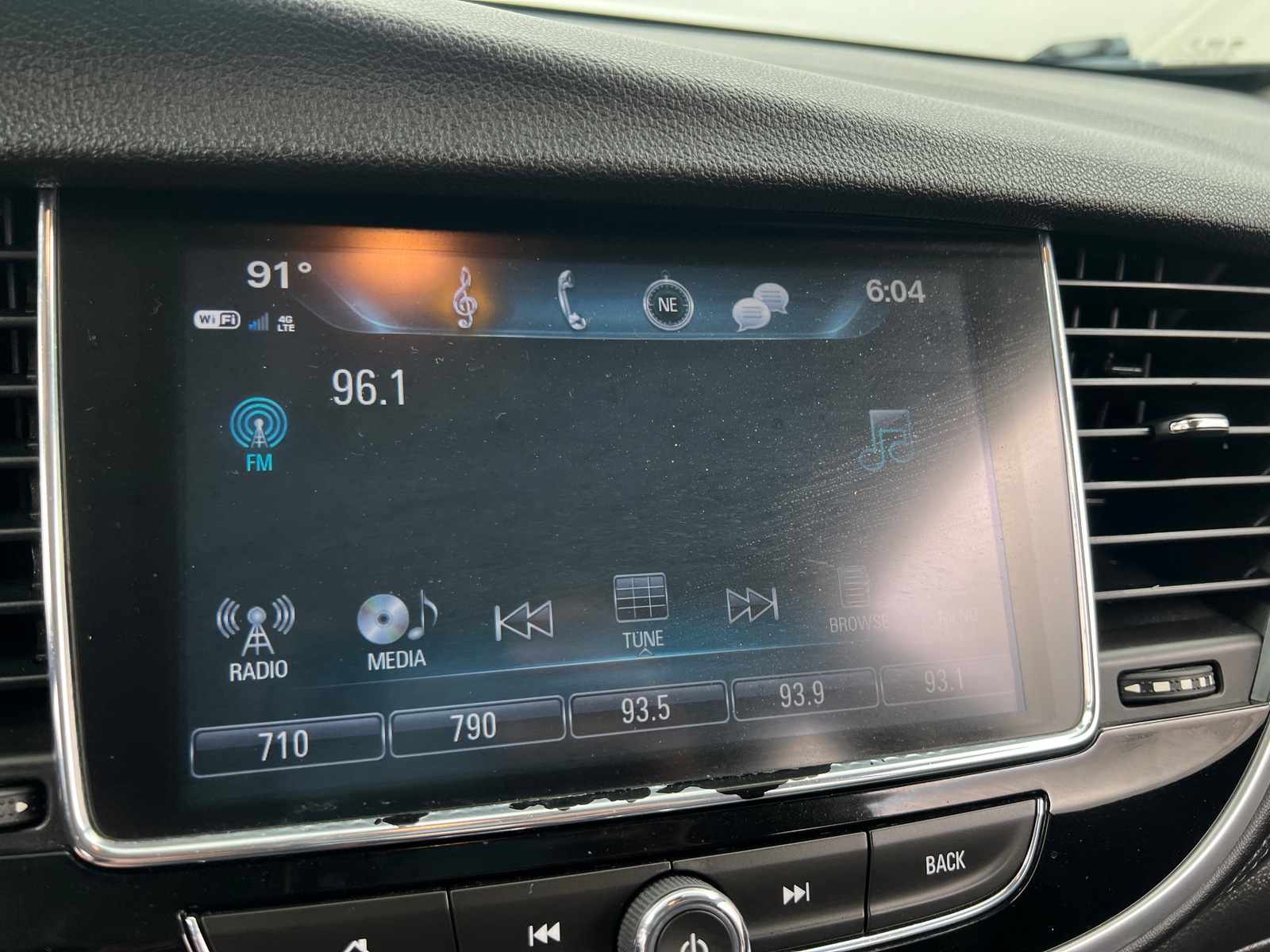 Thumbnail: 2019 Buick Encore - 3
