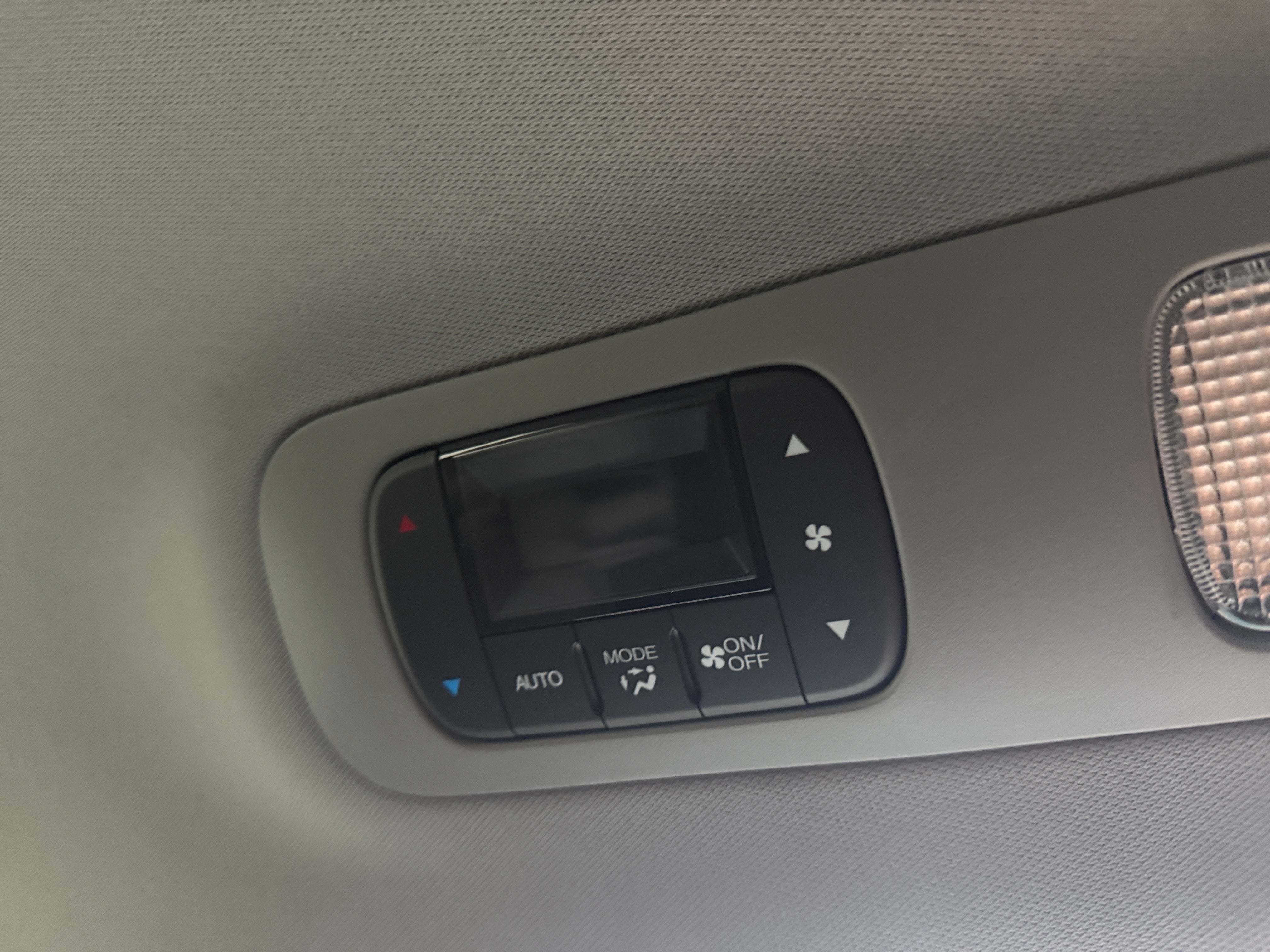 2024 Honda Odyssey EX-L - Photo 10
