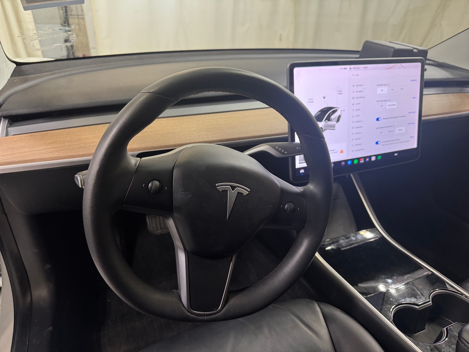 Thumbnail: 2020 Tesla Model 3 - 4