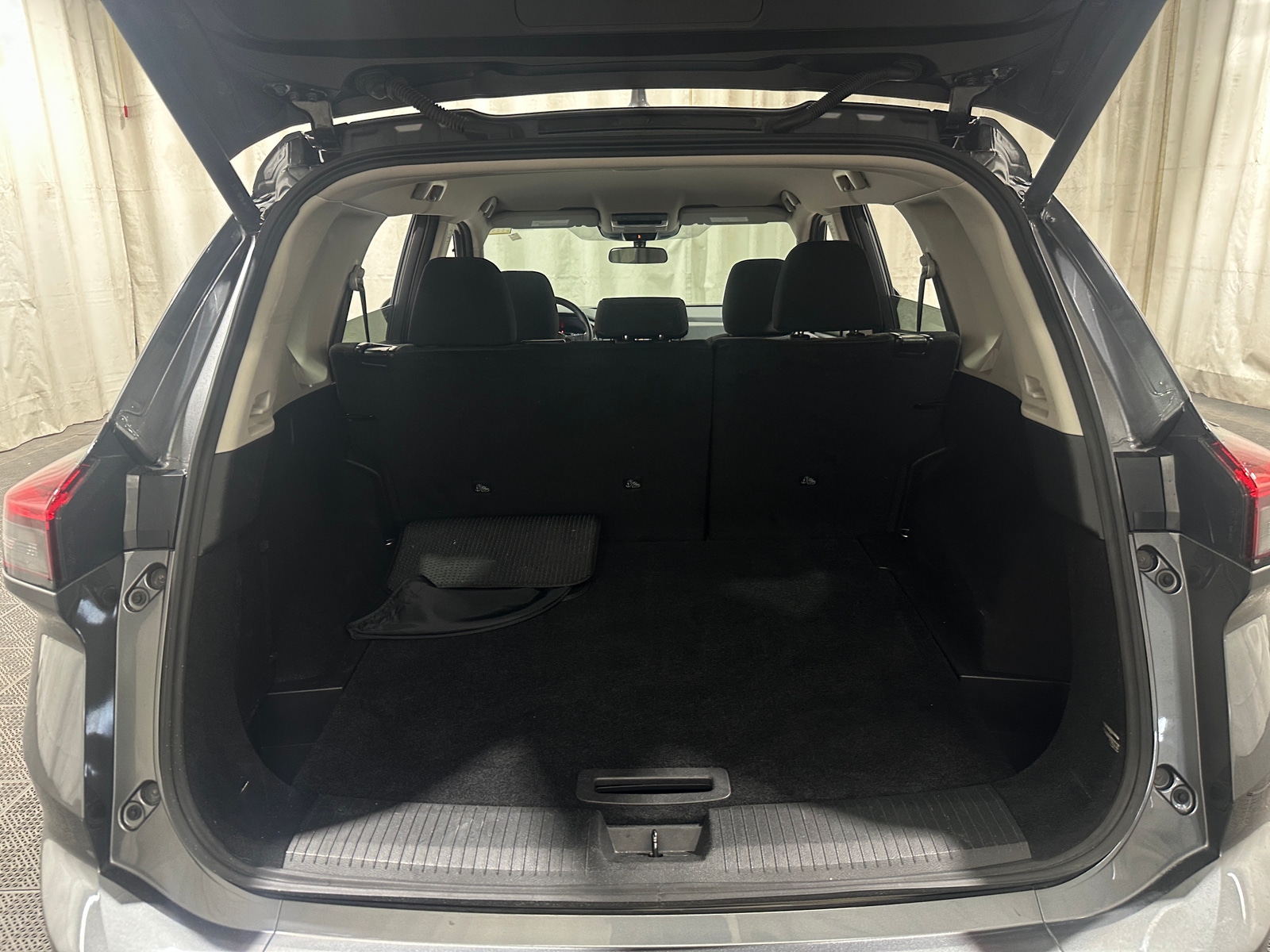 Thumbnail: 2025 Nissan Rogue - 7