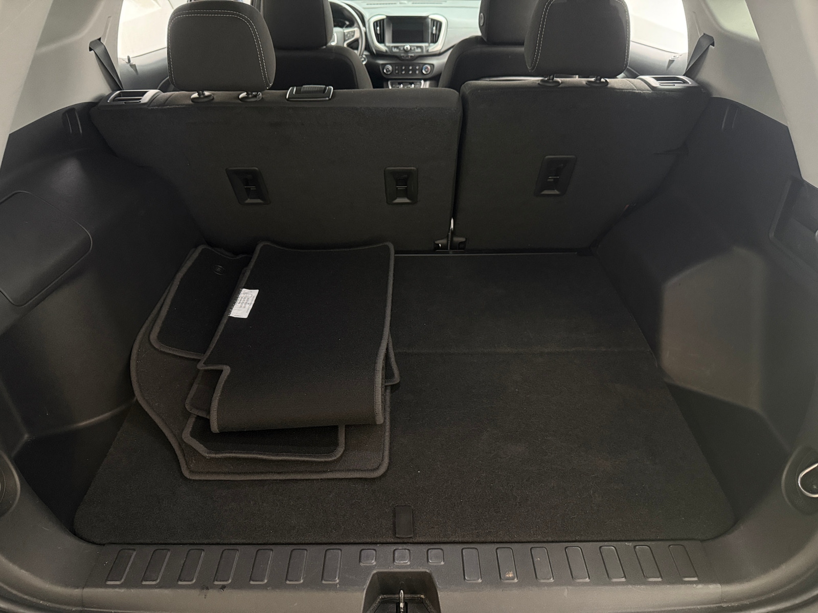 Thumbnail: 2024 GMC Terrain - 7