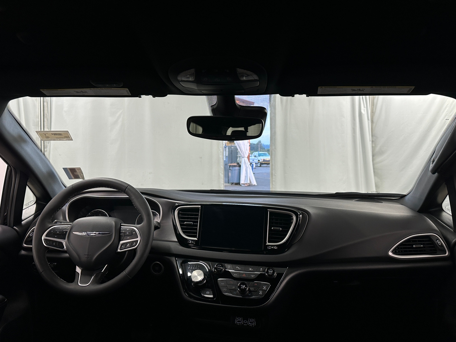 Thumbnail: 2025 Chrysler Pacifica - 2