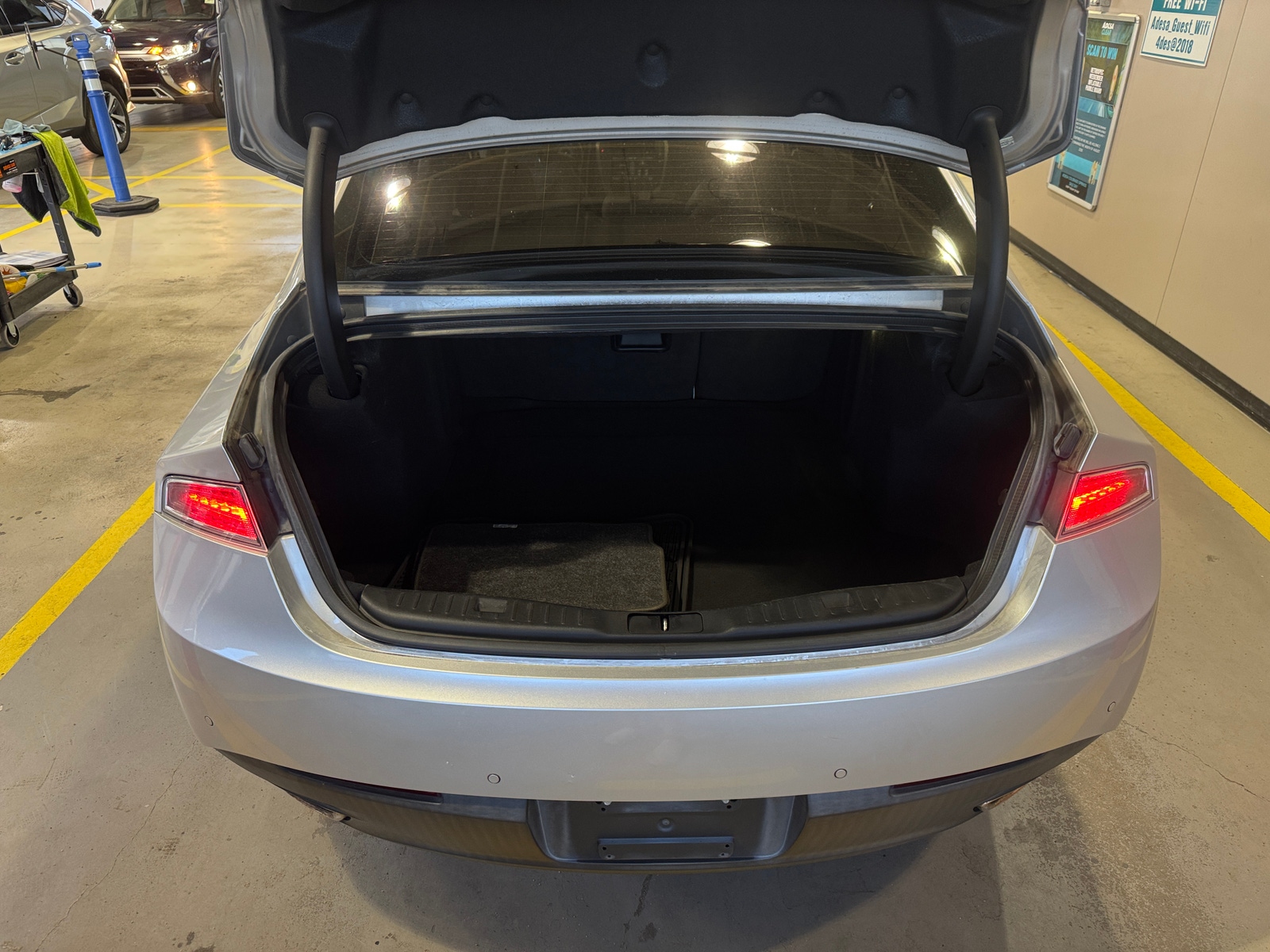 Thumbnail: 2016 Lincoln MKZ - 6