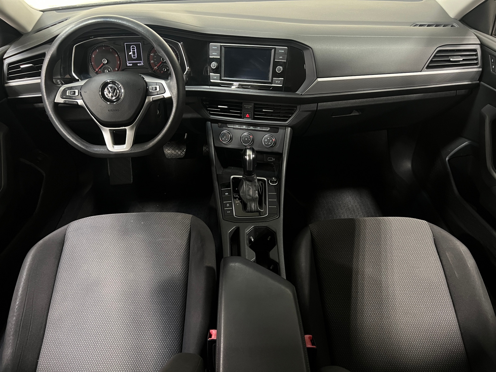 Thumbnail: 2019 Volkswagen Jetta - 3