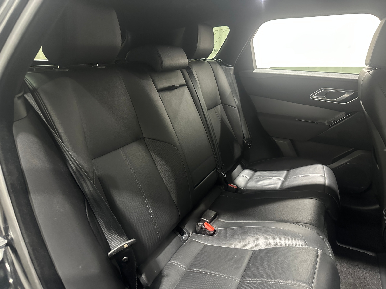 Thumbnail: 2025 Land Rover Range Rover Velar - 5