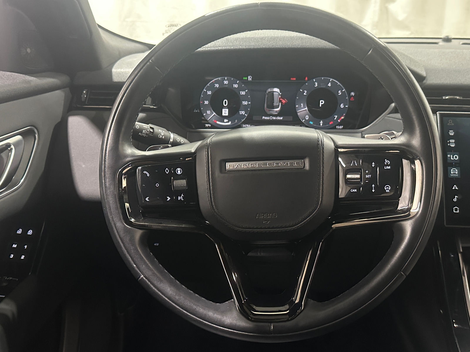 Thumbnail: 2025 Land Rover Range Rover Velar - 4