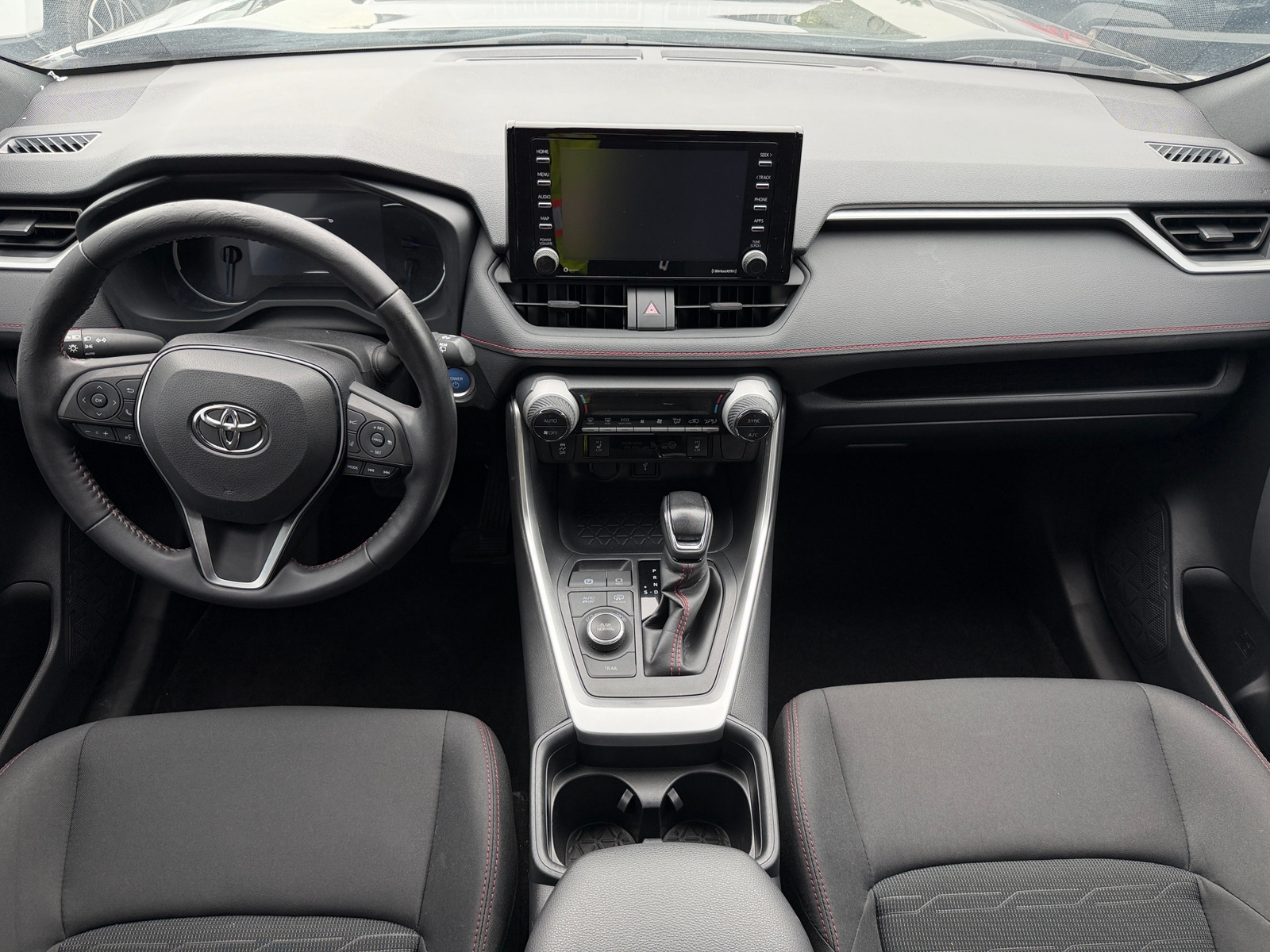 Thumbnail: 2021 Toyota RAV4 - 3