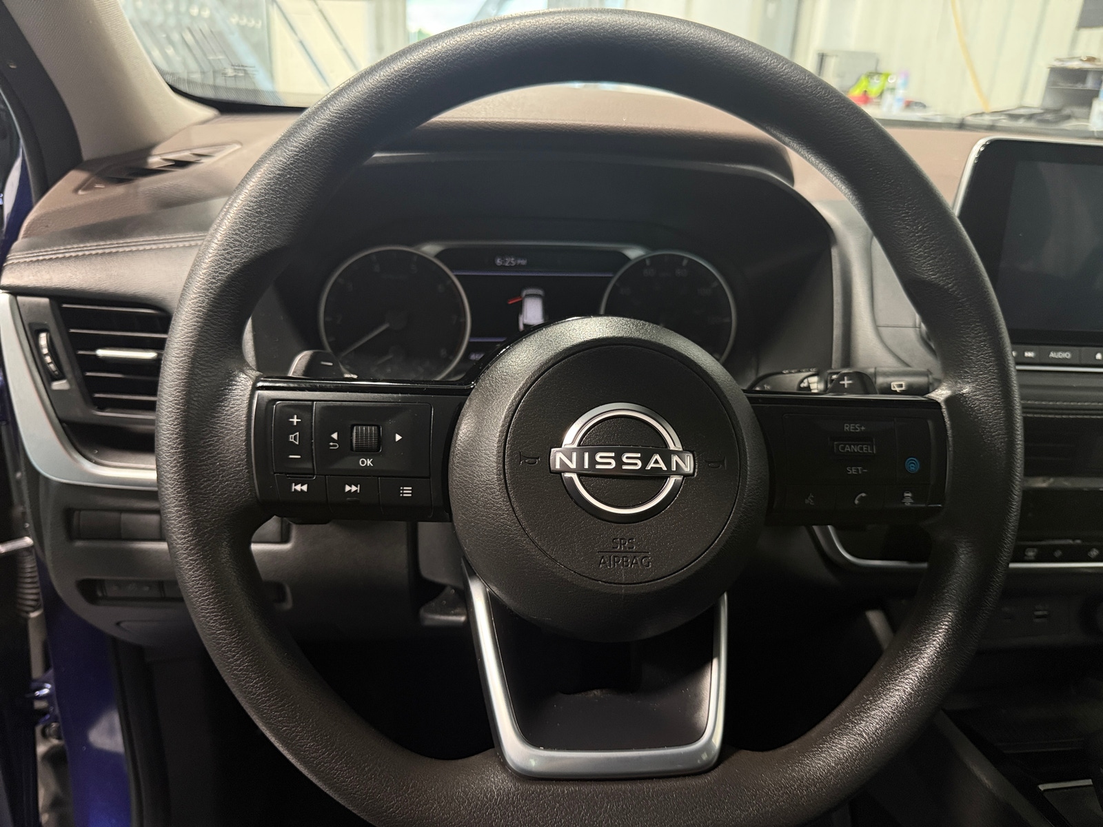 Thumbnail: 2023 Nissan Rogue - 5