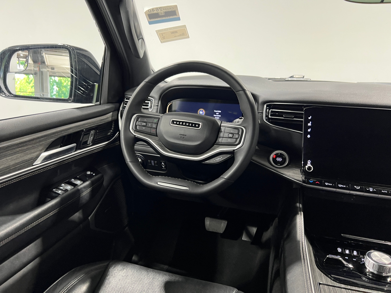 Thumbnail: 2024 Jeep Wagoneer - 4