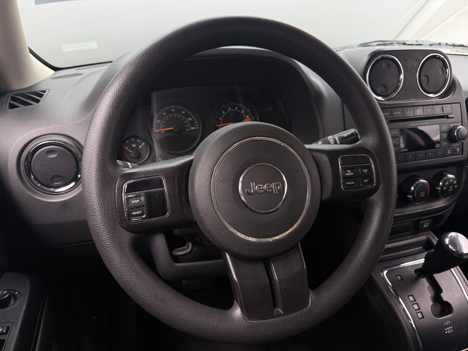 Thumbnail: 2016 Jeep Patriot - 5