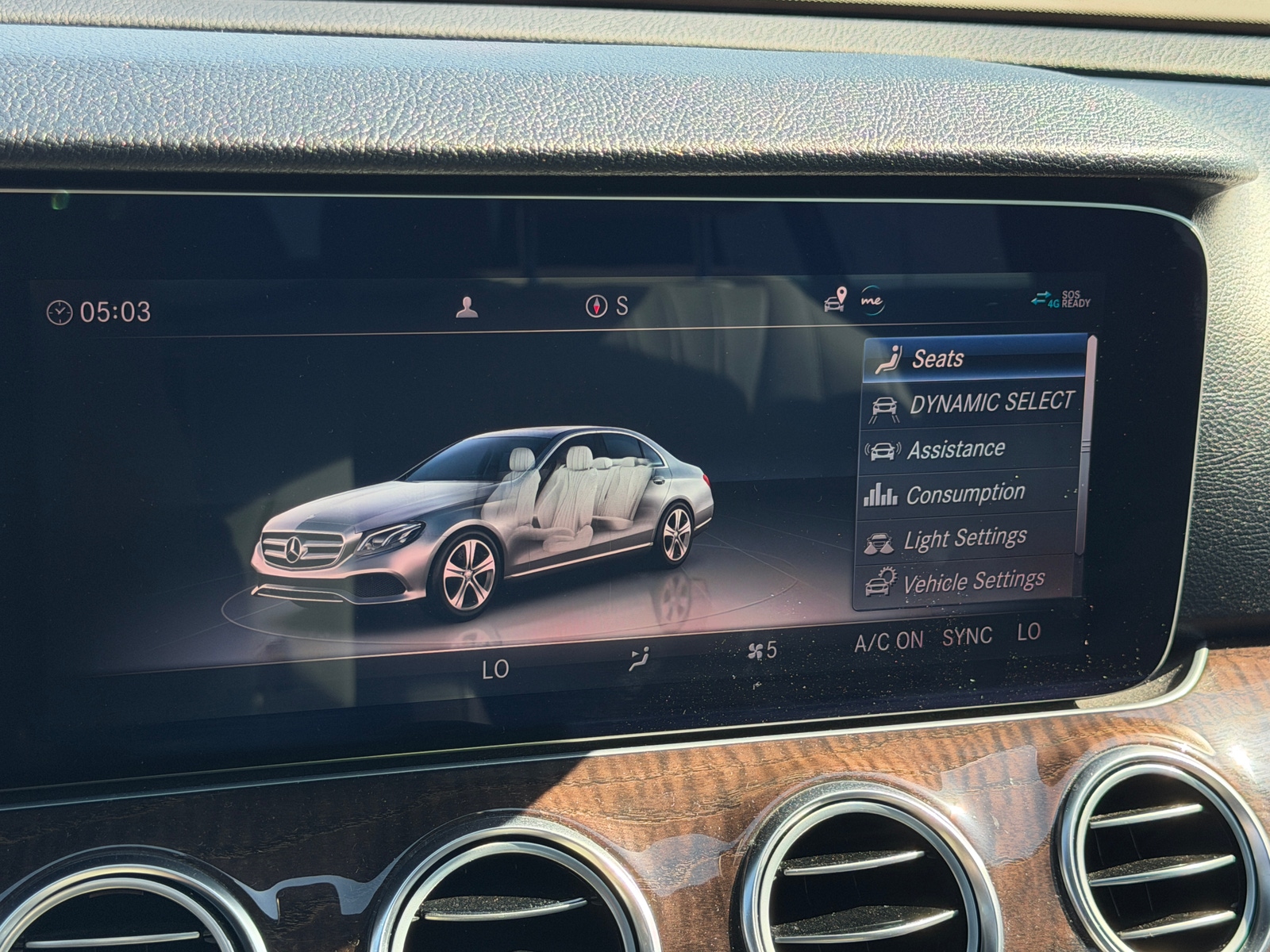 Thumbnail: 2020 Mercedes-Benz E-Class - 3
