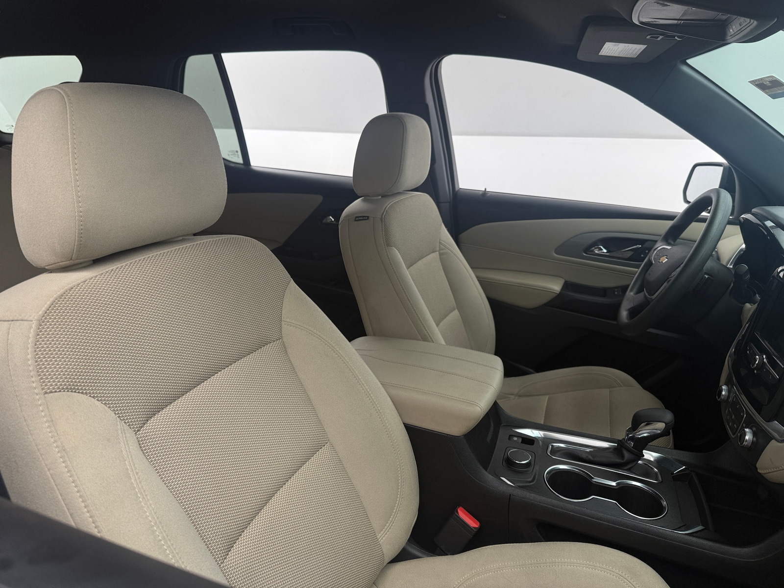 Thumbnail: 2023 Chevrolet Traverse - 2
