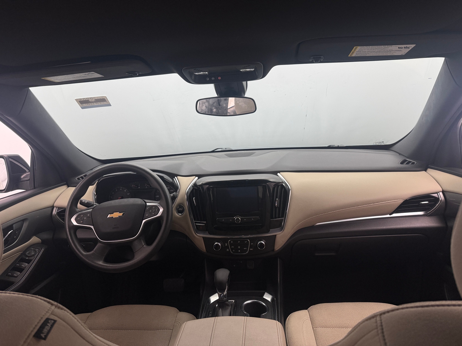 Thumbnail: 2023 Chevrolet Traverse - 3