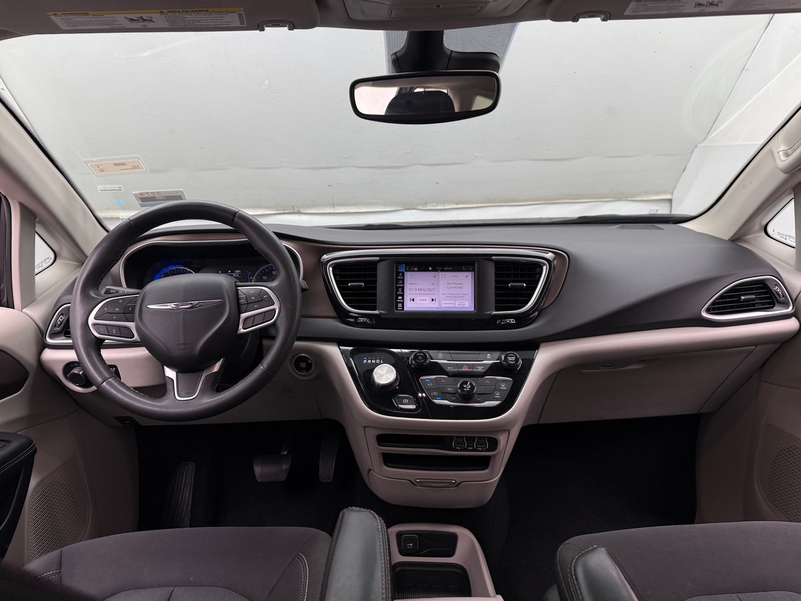 Thumbnail: 2023 Chrysler Voyager - 3
