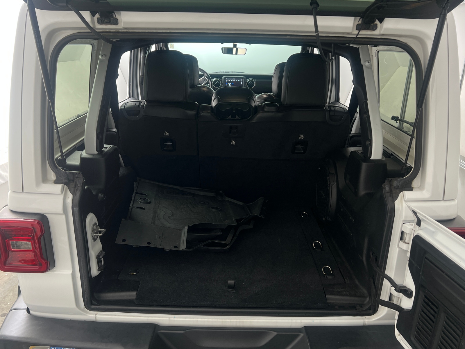 Thumbnail: 2019 Jeep Wrangler - 6